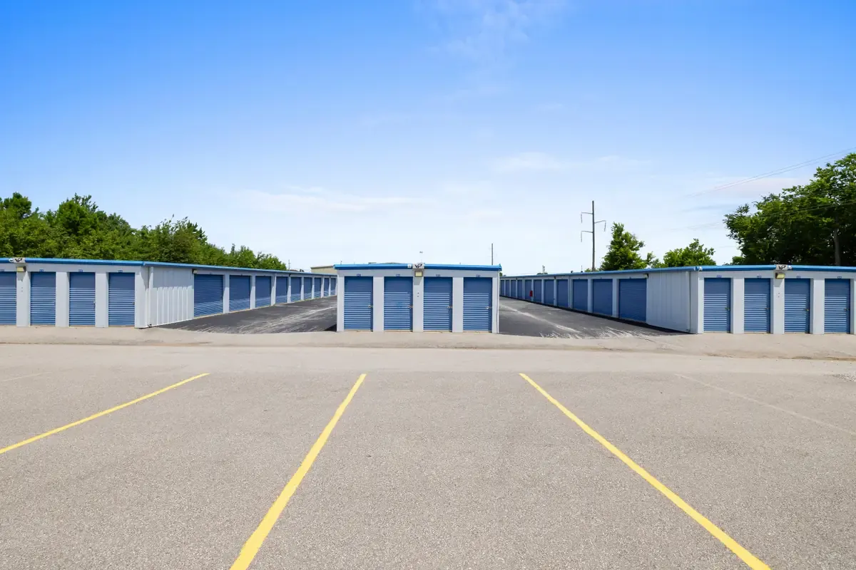 Legacy Siloam Springs - 3760 HWY 1 - Exterior Drive Up Units 2